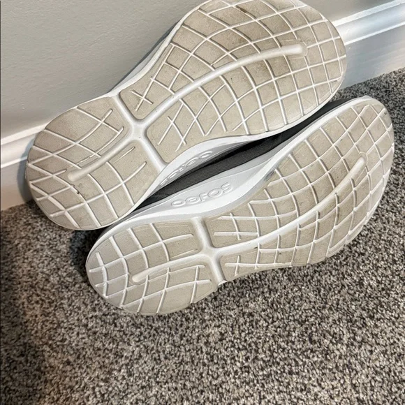 Women’s Oofos Oomg sport LS low shoe - Picture 10 of 12